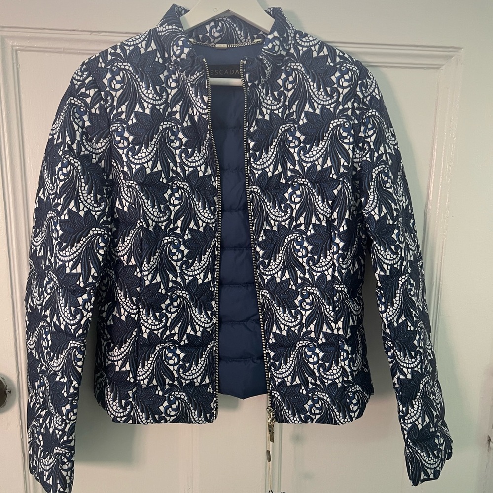 Escada light down jacket